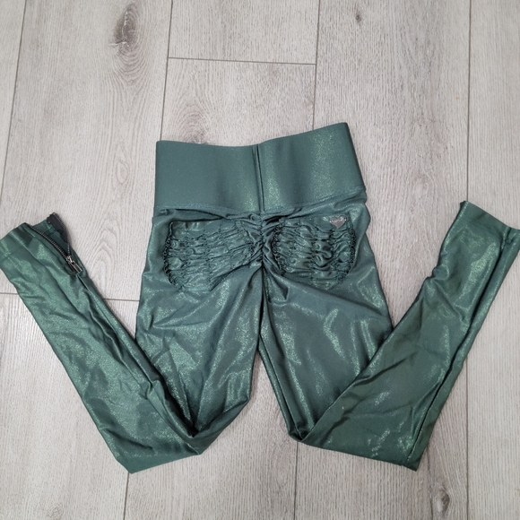 Cute Booty Lounge Enchanted Leggings - Picture 5 of 9